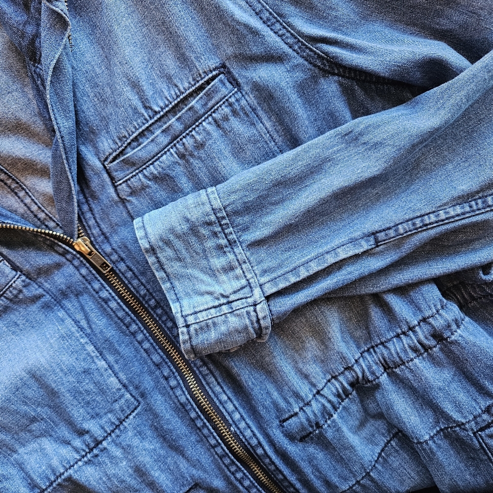 Gap Extra-Large Jean Jacket With Drawstring Waist - image 4